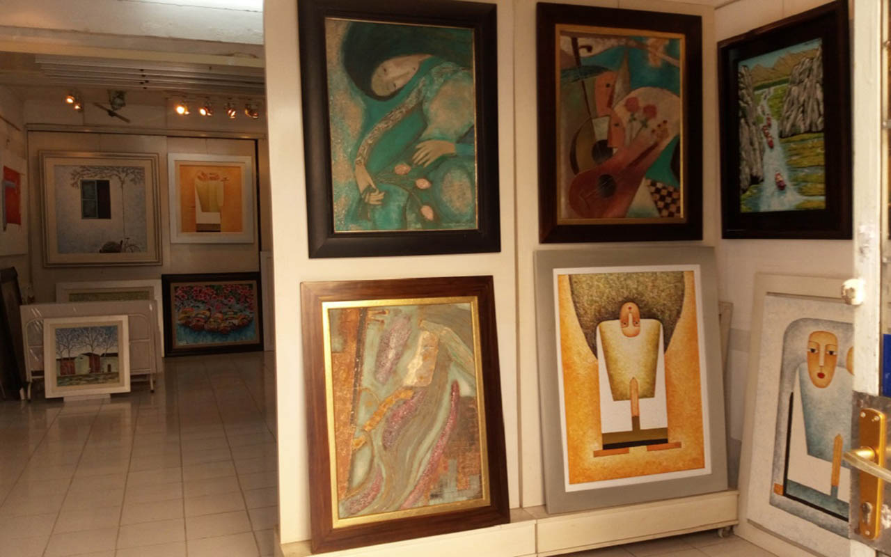 Bảo tàng mỹ thuật thành phố hồ chí mình lưu giữ các bức hội họa