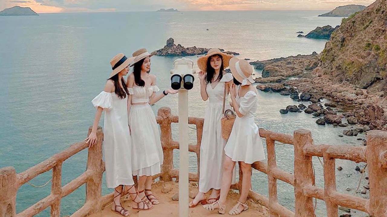 Váy Maxi đi Biển Dáng Dài Phối áo Croptop Tay Bồng giá rẻ Tháng  72023BigGo Việt Nam