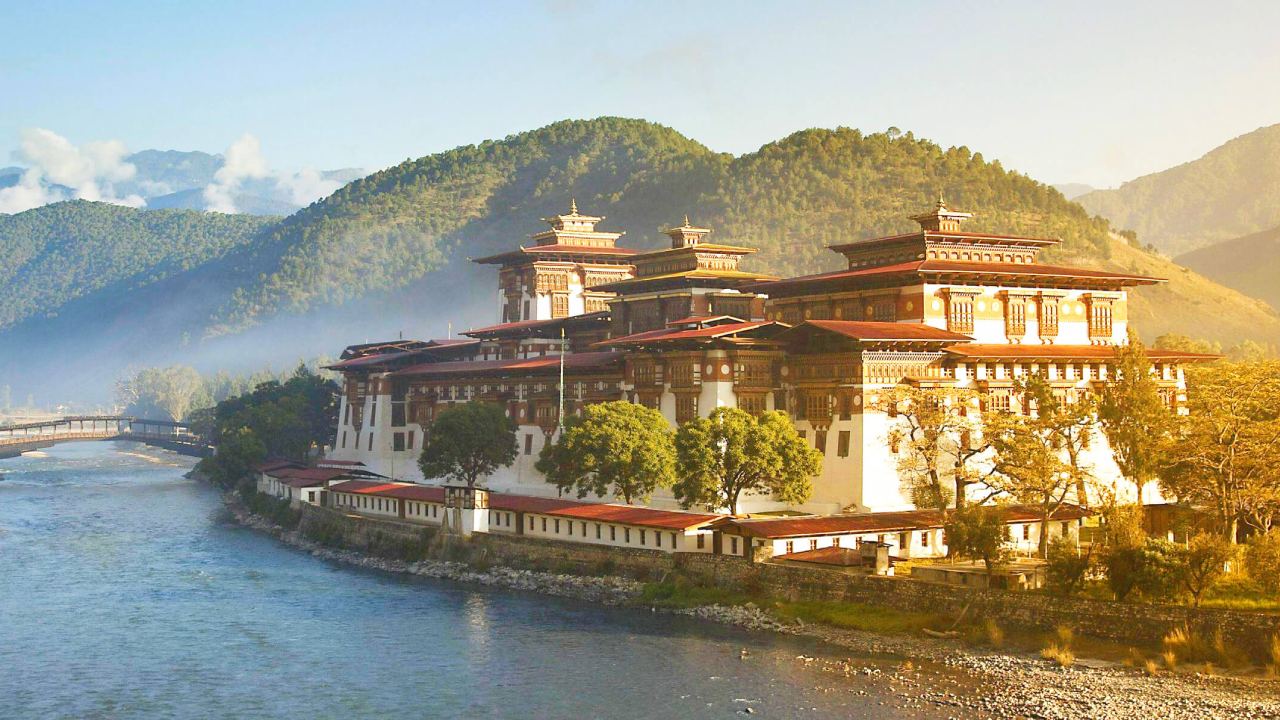 Giá tour đi Bhutan