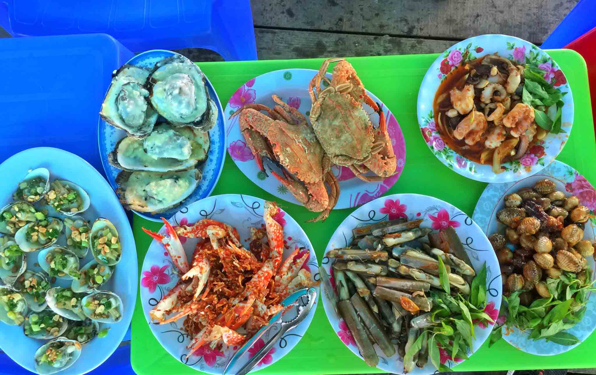 Hải sản thơm ngon ở biển Tân Thành