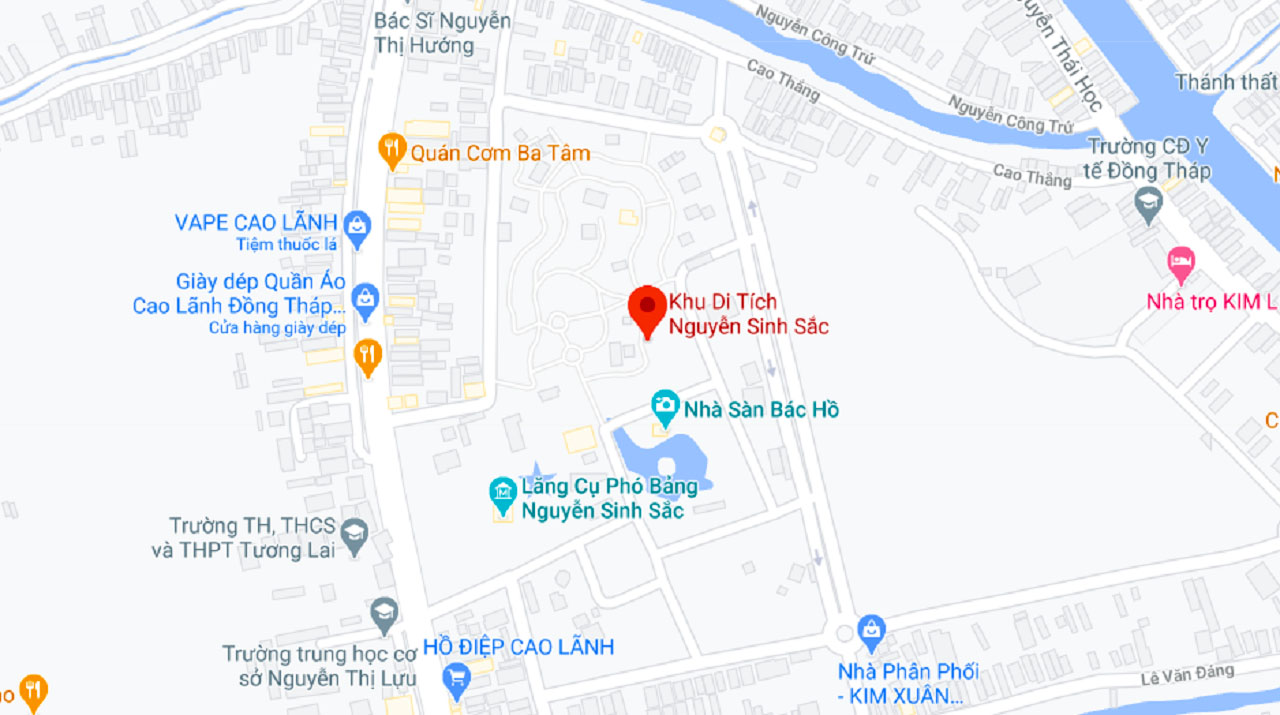 Đường đi đến khu di tích Nguyễn Sinh Sắc