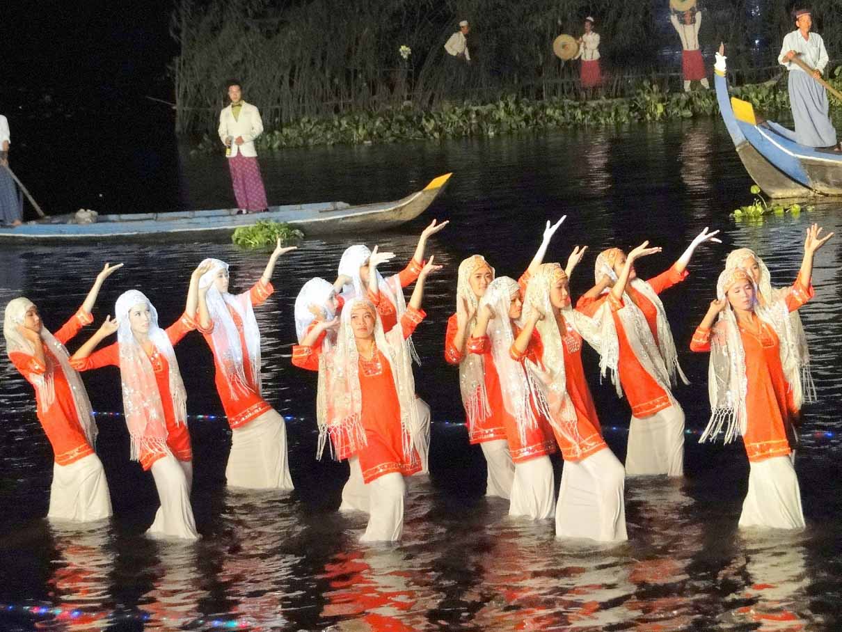 Lễ hội Văn hóa mùa nước nổi