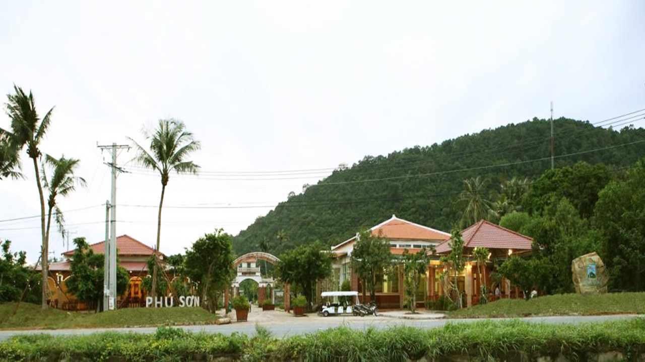 Phú Sơn Village Resort