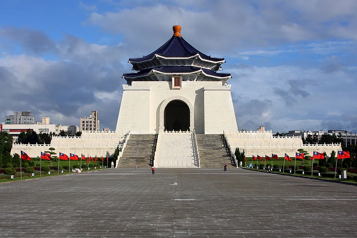Tour Đài Loan 4 ngày 3 đêm - Tham quan nhà tưởng niệm Tưởng Giới Thạch