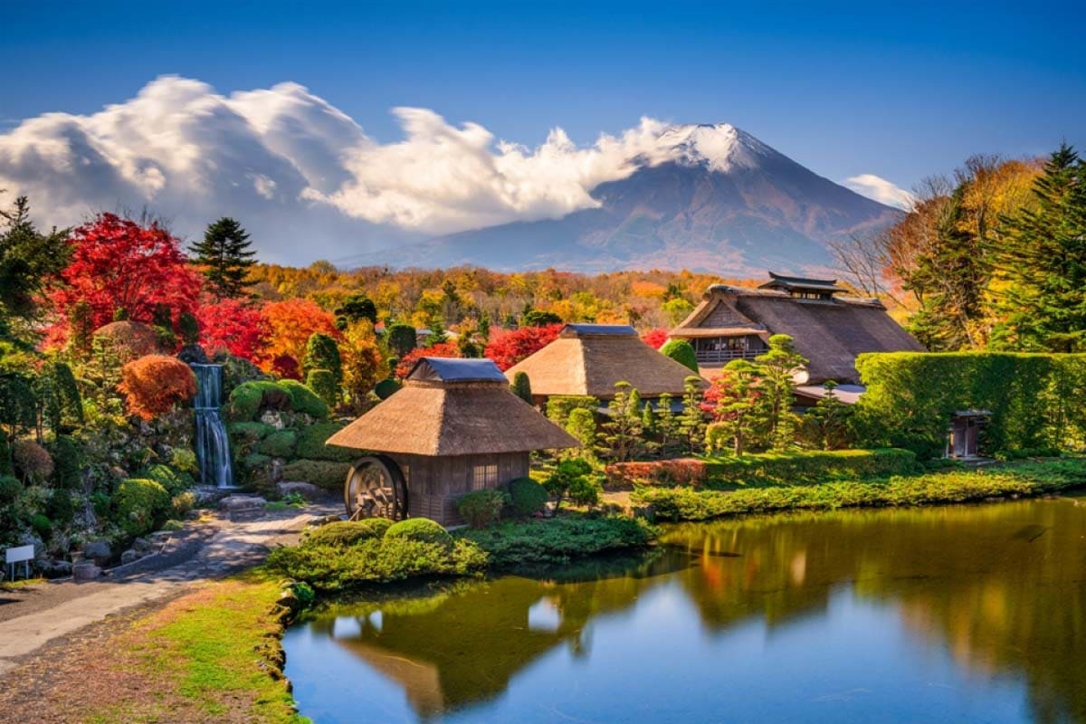 Tour đi du lịch Nhật Bản 6 ngày 5 đêm: Làng cổ Oshino với những ngôi nhà cổ truyền thống