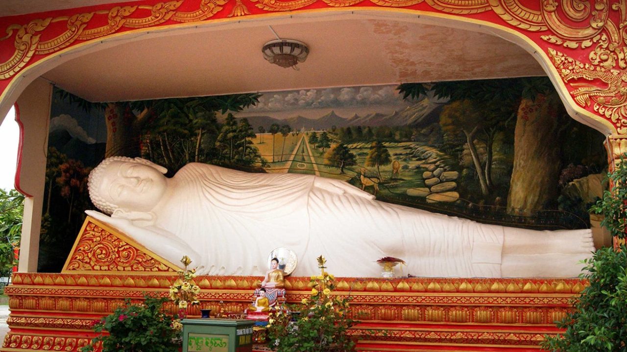 Tượng Phật nằm chùa Xiêm Cán